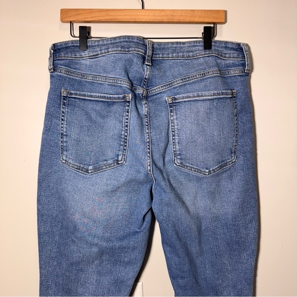 Old Navy High Rise OG Straight Denim Jeans Size 16 - Picture 5 of 9